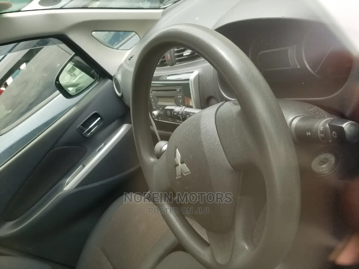 Mitsubishi SpaceWagon 2016 Silver