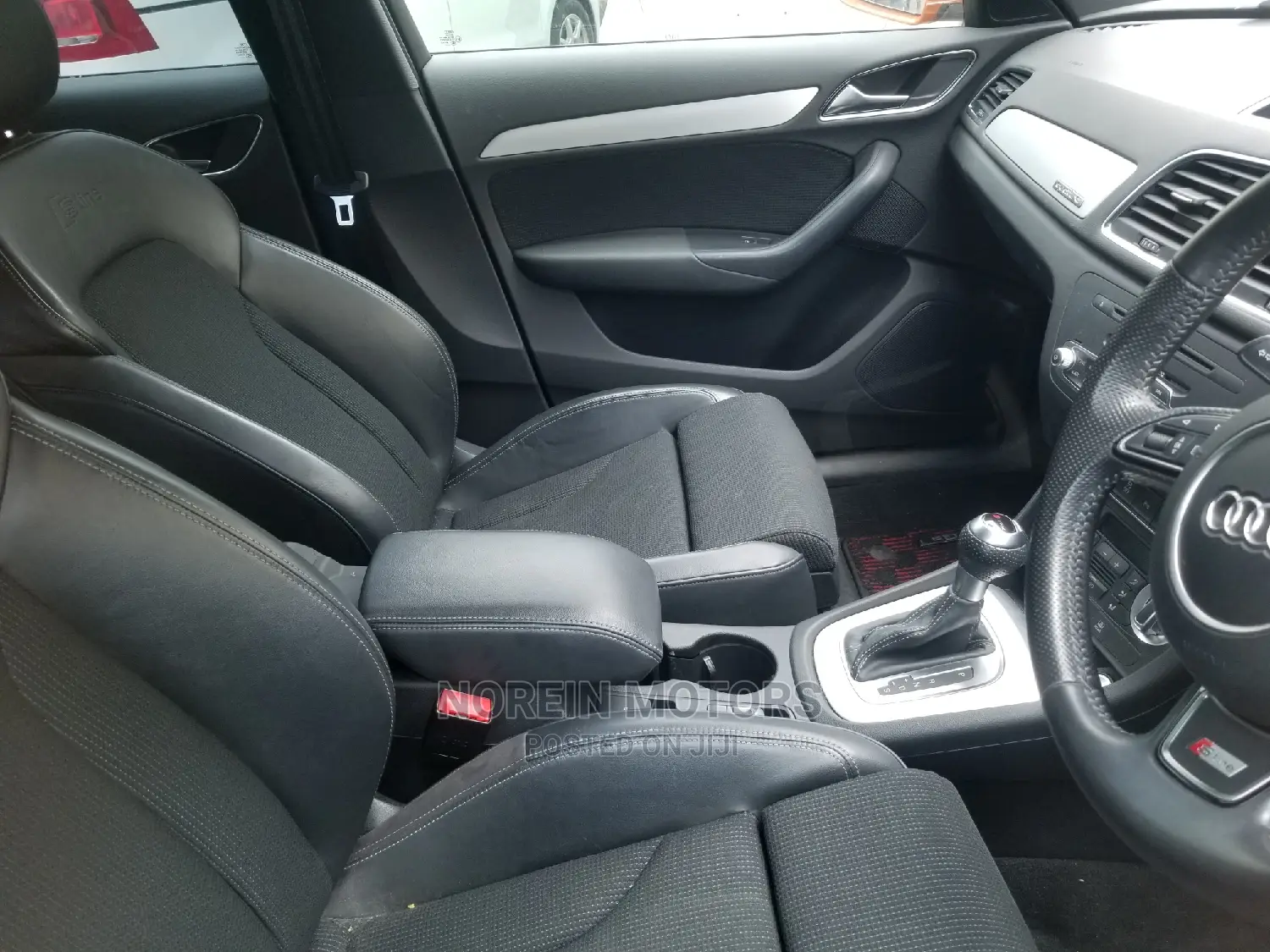 Audi Q3 2.5 TFSI RS Quattro 2015 Orange