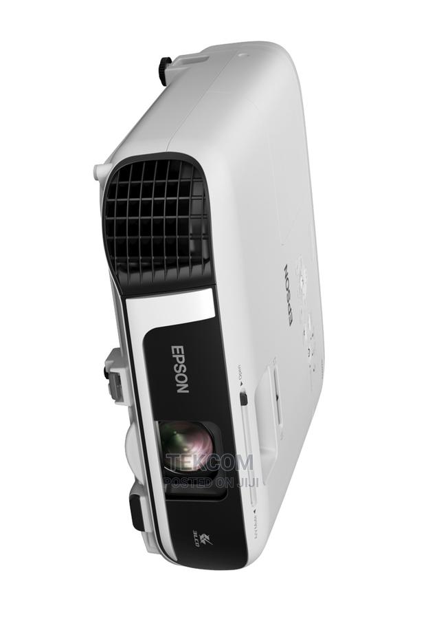 Epson EB-FH52 Projector 3LCD - thumbnail 2