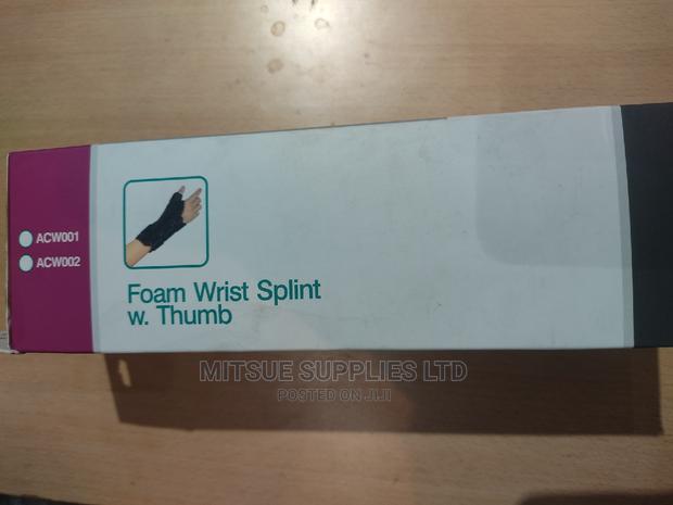 Foam Wrist Splint With Thumb ( ACW001-ACW002) - thumbnail 3