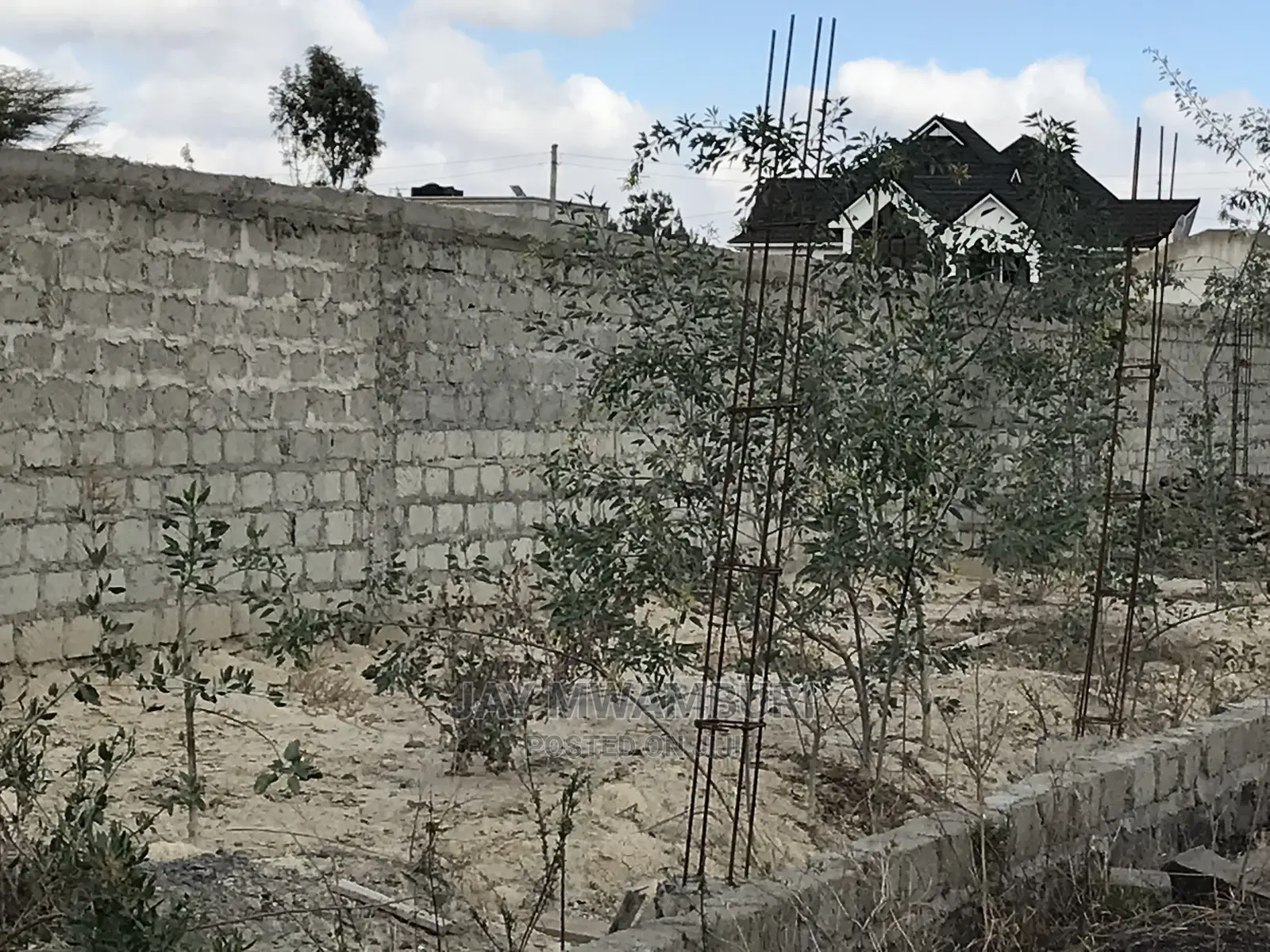 A 1/4 Acre Syokimau With Walls