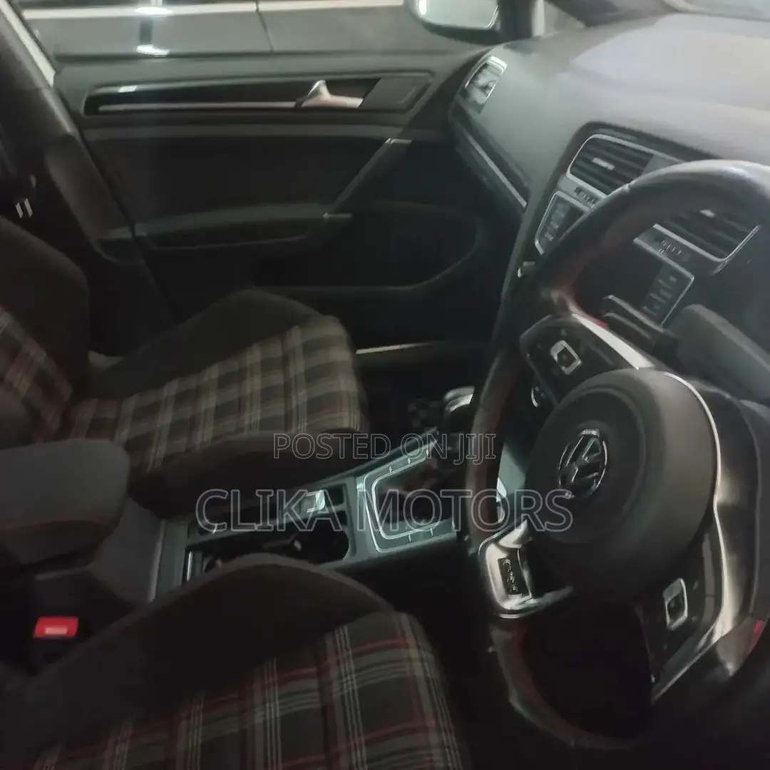 Volkswagen Golf GTI 2016 Off White
