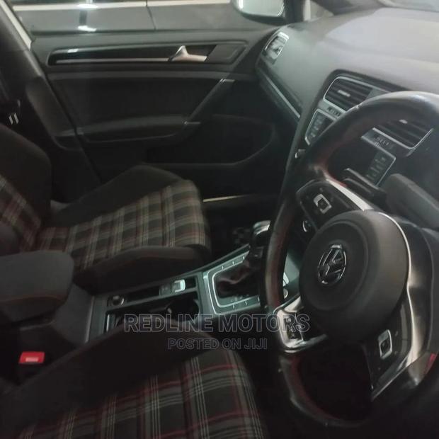 Volkswagen Golf GTI 2016 Off White - thumbnail 2