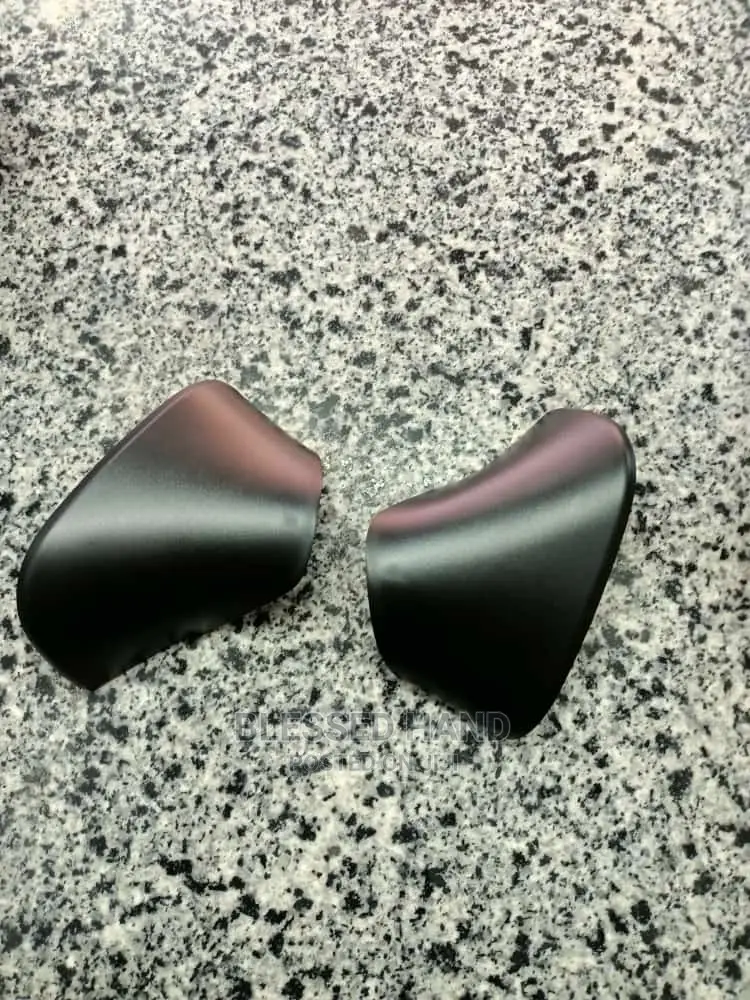 Side Mirror Arm Cover Axio and Fielder 2013
