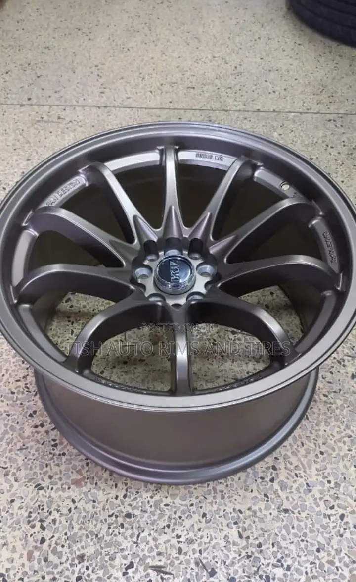 Size 18 for Subaru/Mark X/Harrier/Cx 5/Vanguard