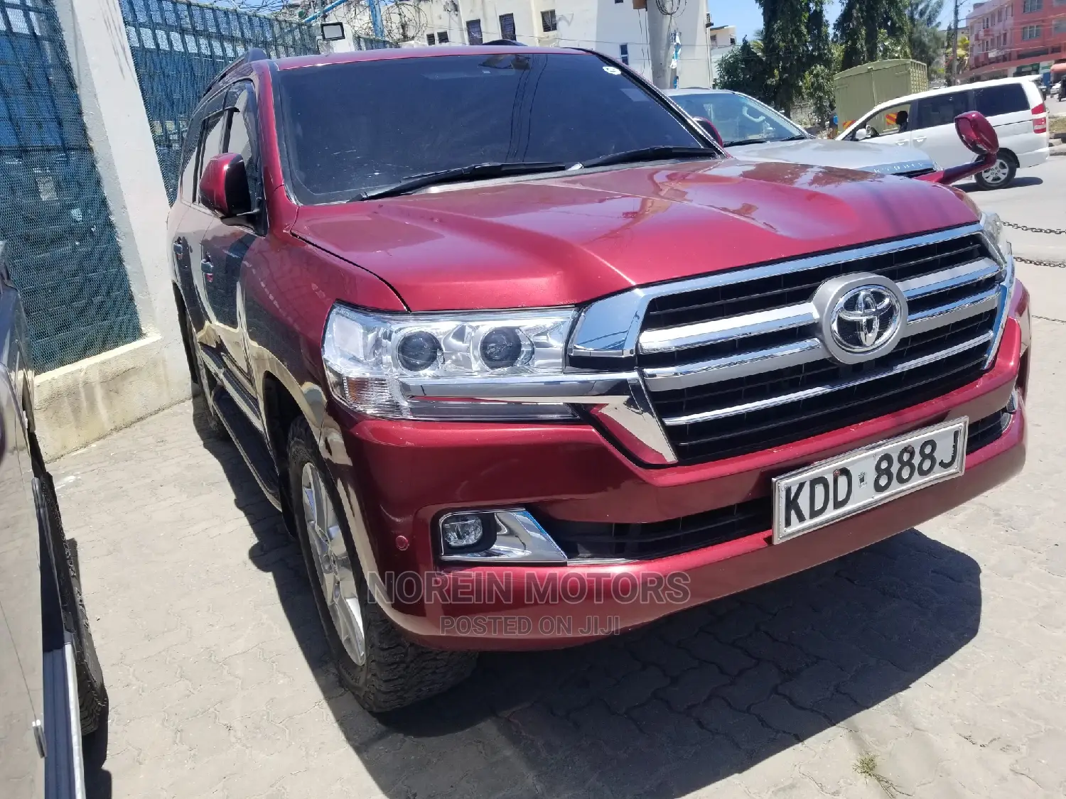 Toyota Land Cruiser 2016 Red