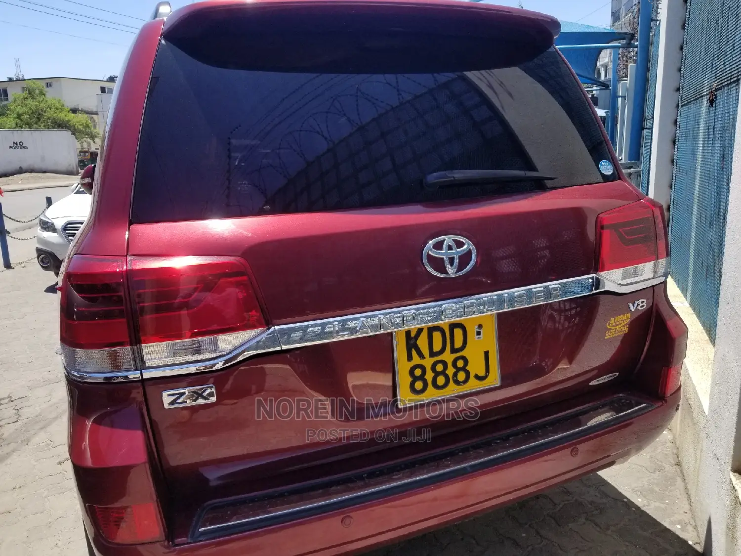 Toyota Land Cruiser 2016 Red