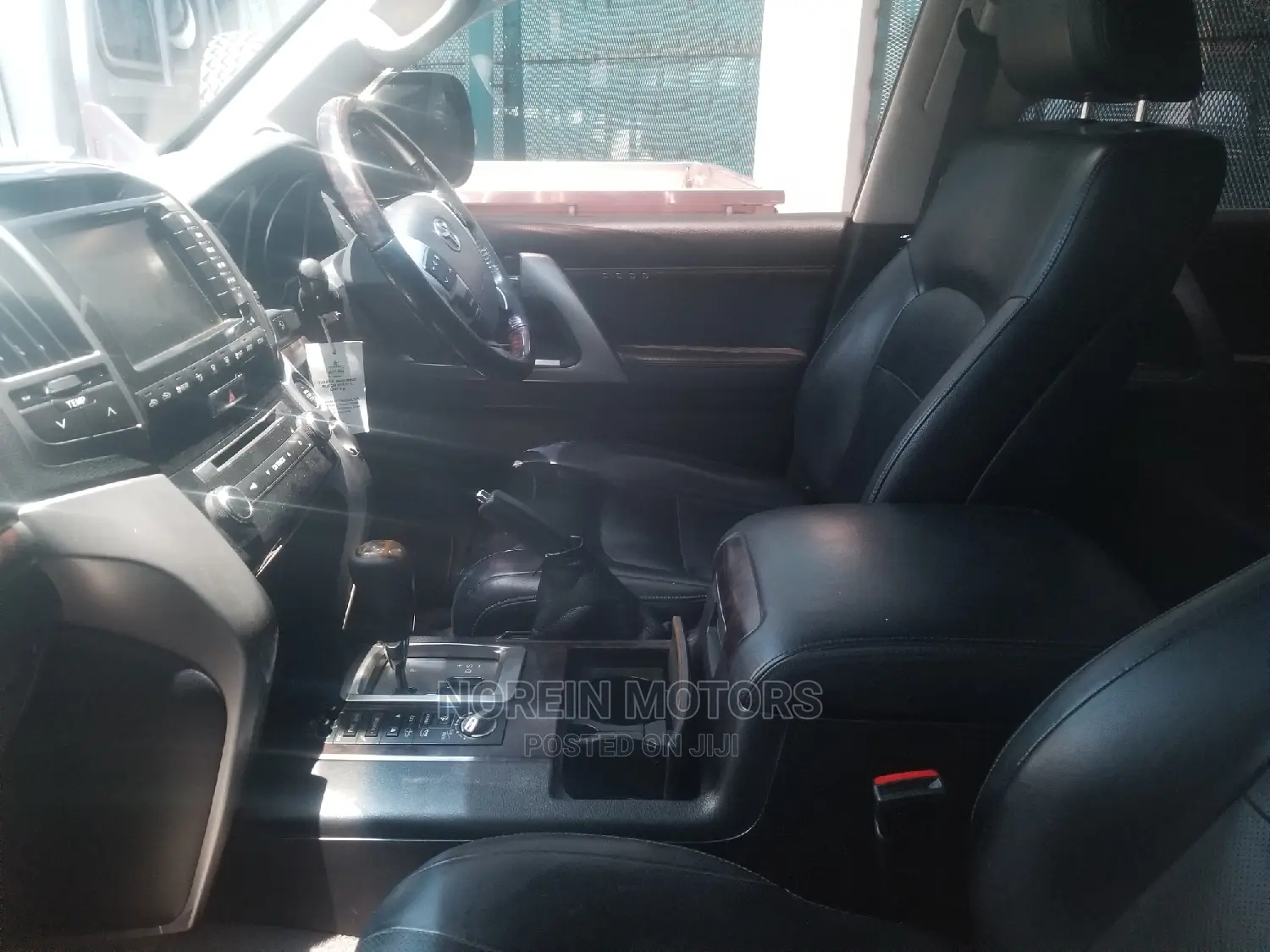 Toyota Land Cruiser 2016 Red