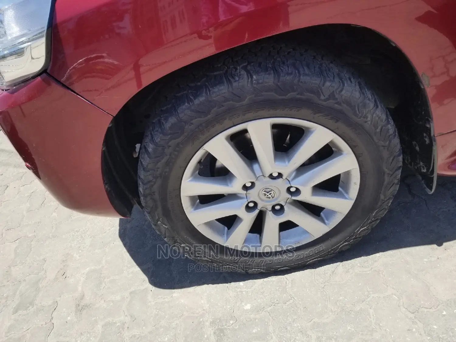 Toyota Land Cruiser 2016 Red