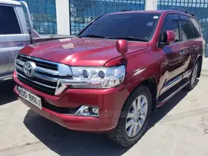 Toyota Land Cruiser 2016 Red
