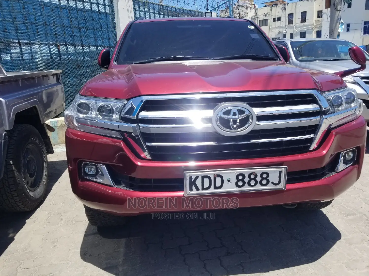 Toyota Land Cruiser 2016 Red
