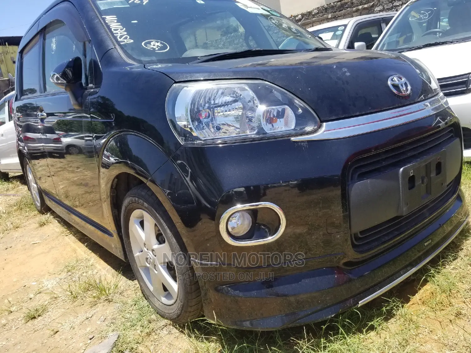 Toyota Porte 2015 Black