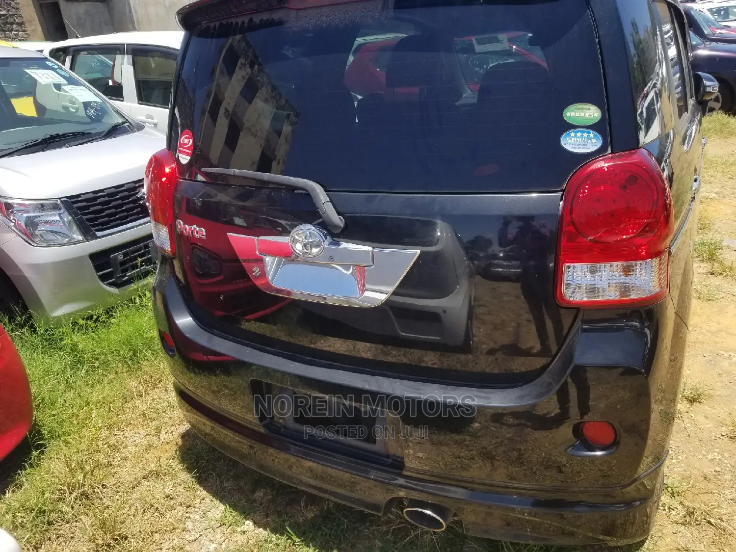 Toyota Porte 2015 Black