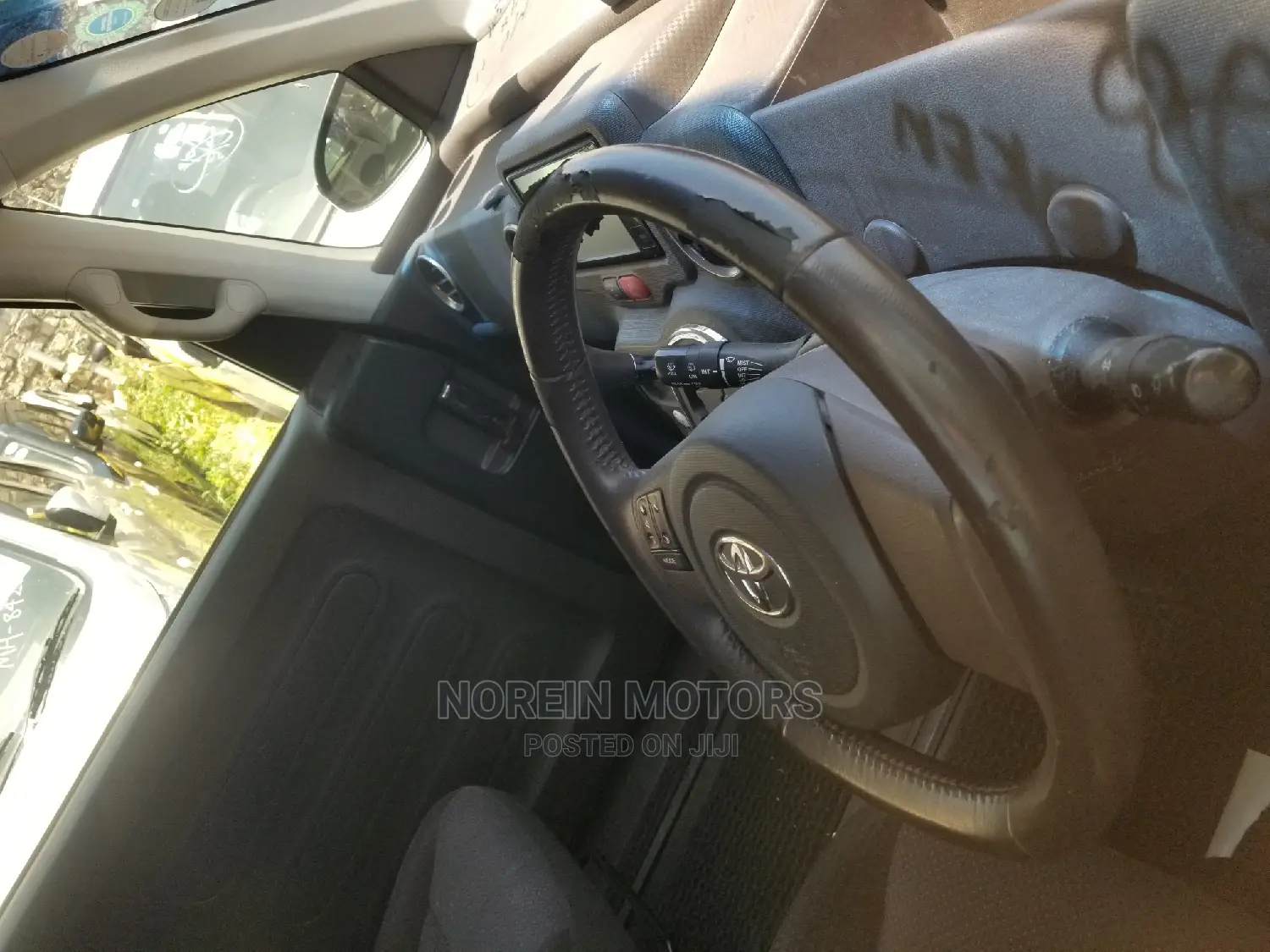 Toyota Porte 2015 Black