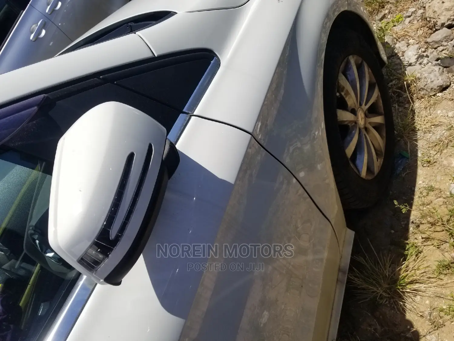 Mercedes-Benz B-Class 2015 Silver