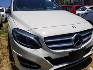 Mercedes-Benz B-Class 2015 Silver