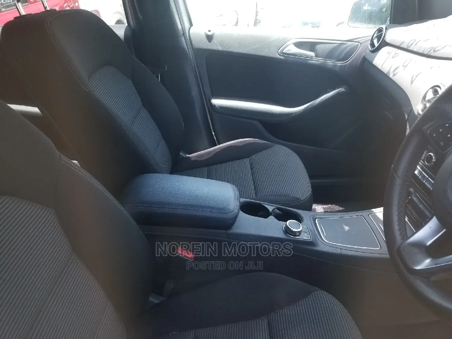 Mercedes-Benz B-Class 2015 Silver