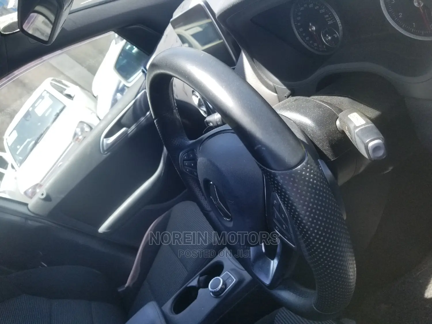 Mercedes-Benz B-Class 2015 Silver