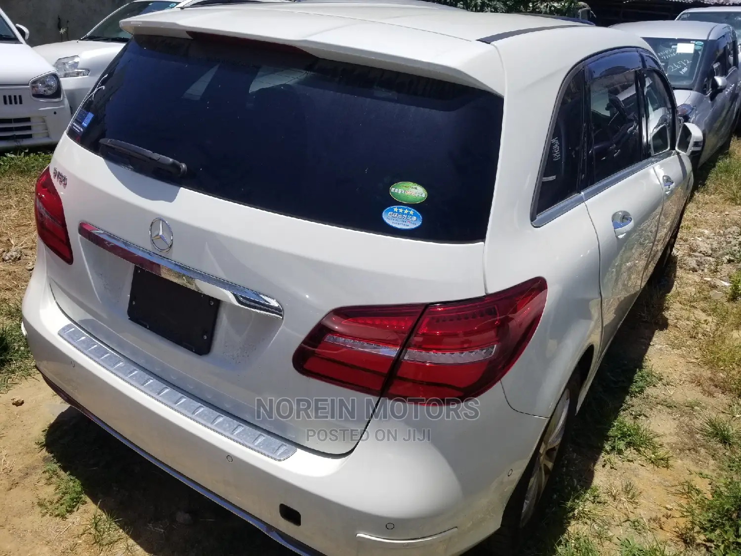 Mercedes-Benz B-Class 2015 Silver