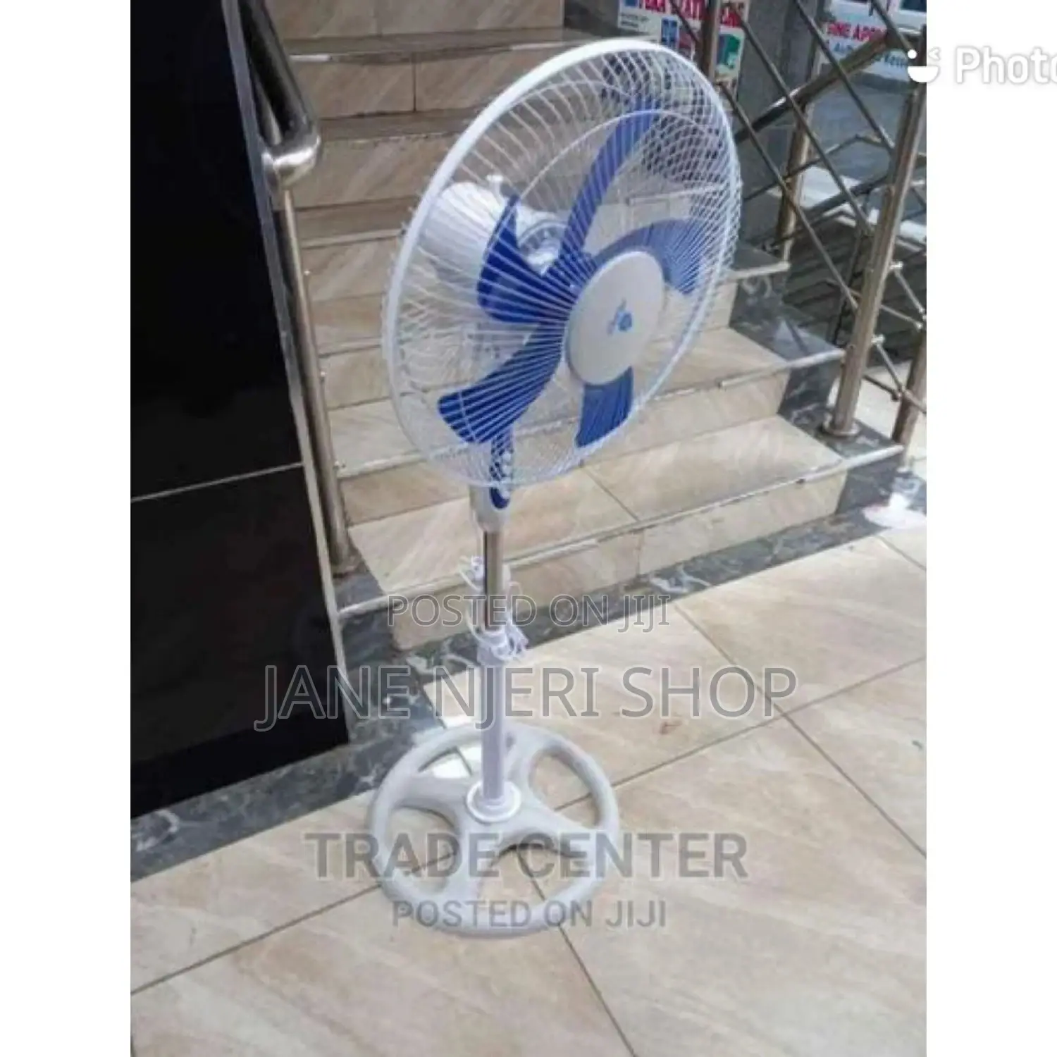 Nunix Stamding Fan