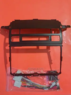 Land Cruiser J120 Year 2009 Console