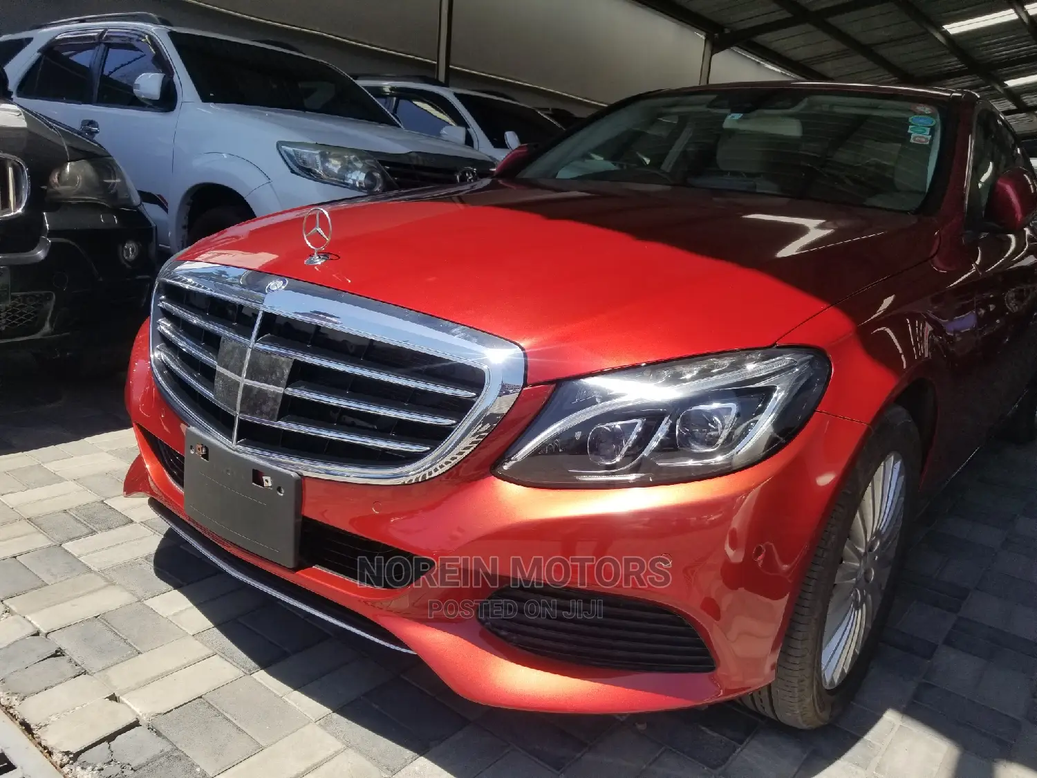 Mercedes-Benz C200 2016 Red