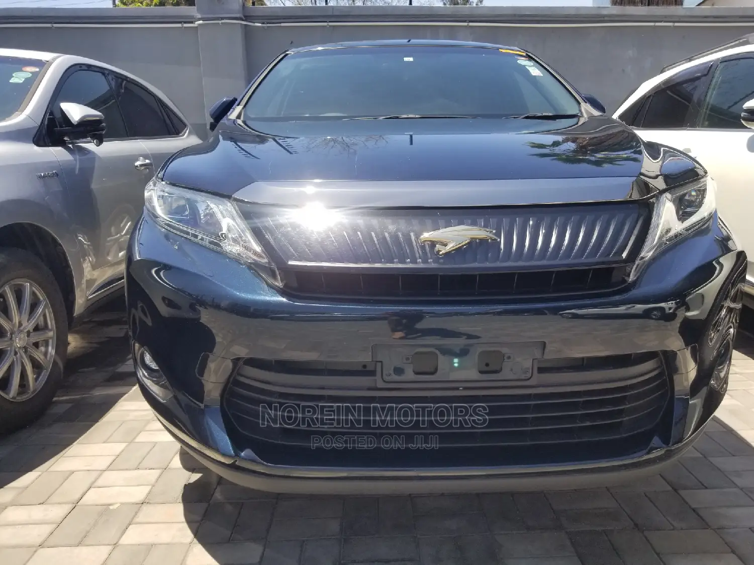Toyota Harrier 2.0 4WD 2016 Blue