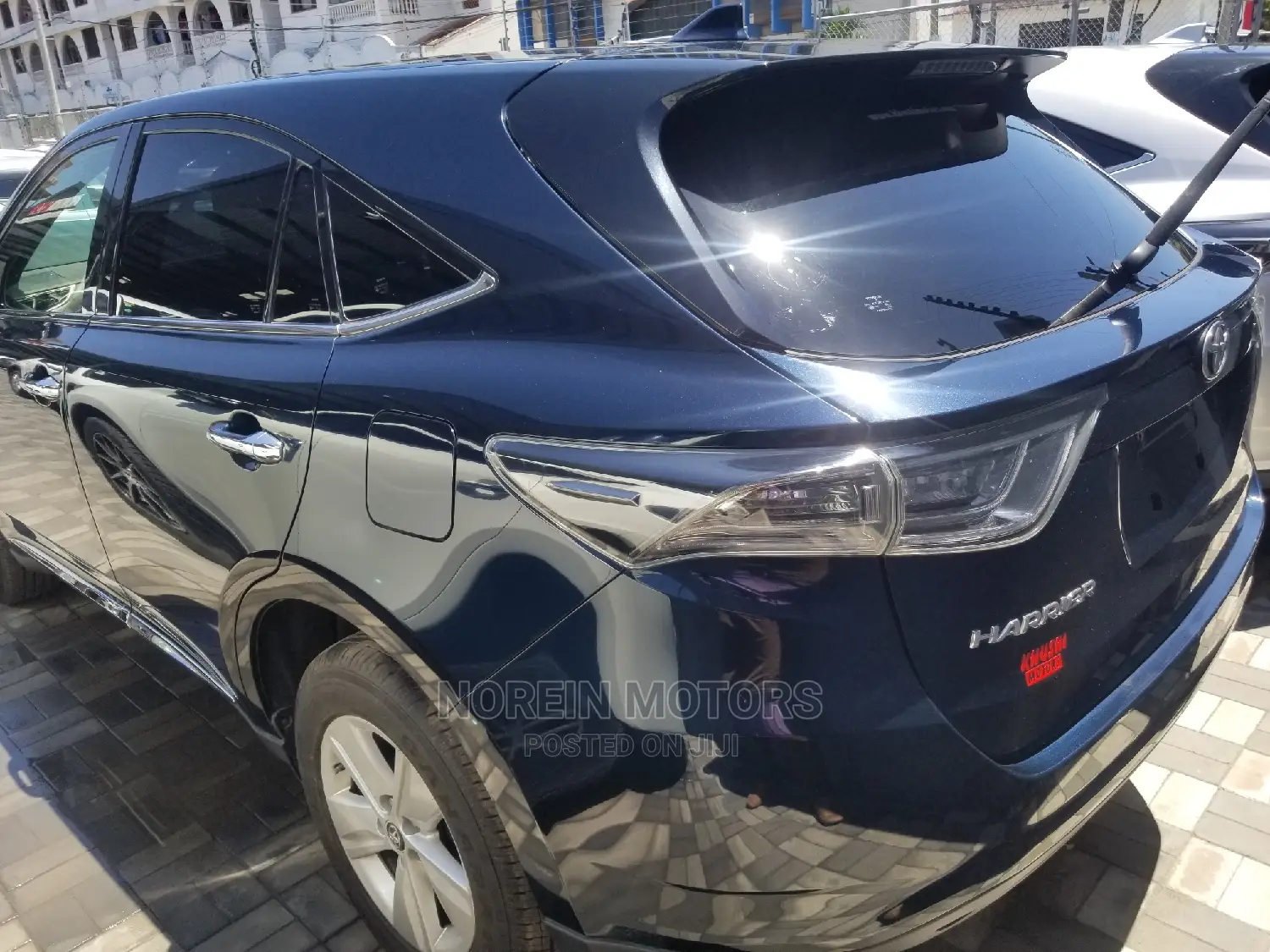 Toyota Harrier 2.0 4WD 2016 Blue