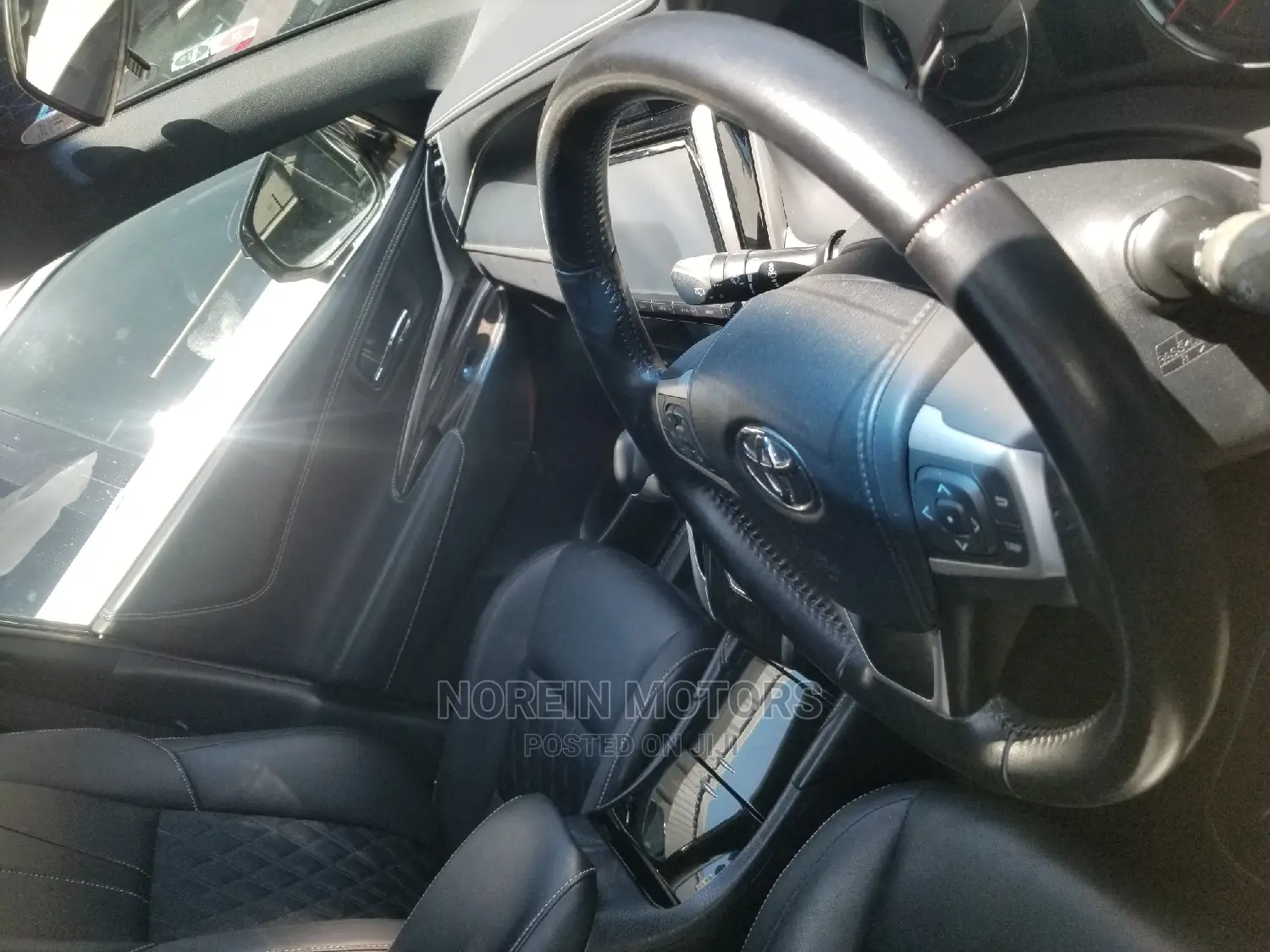 Toyota Harrier 2.0 4WD 2016 Blue