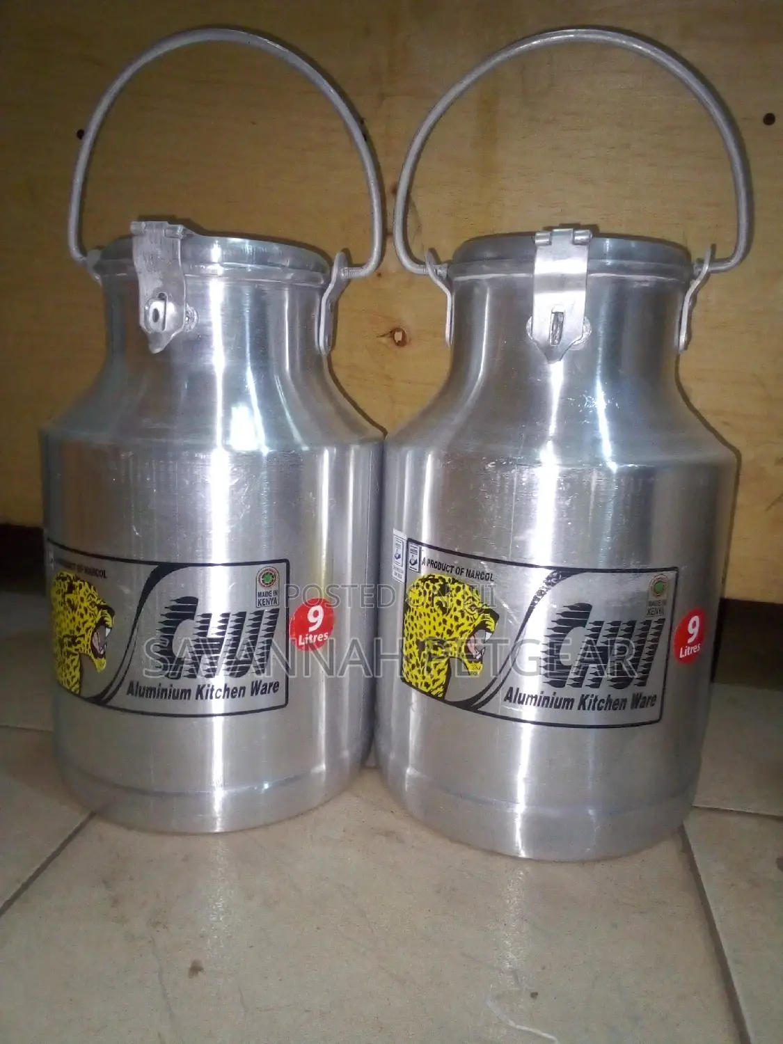 9 Litres Aluminium Milk Cans With Padlock