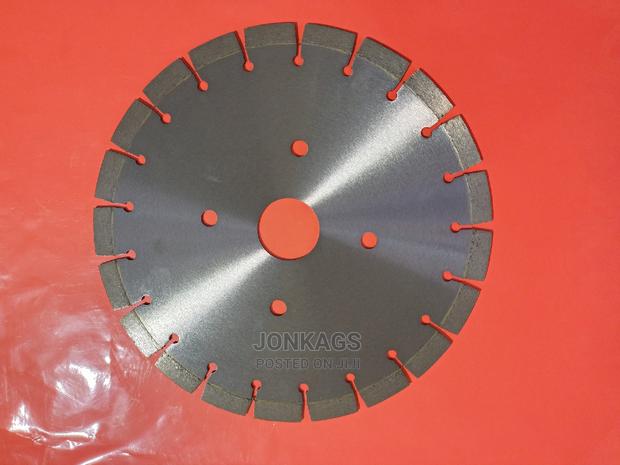 Circular Diamond Cutting Blade 300mm Diameter - thumbnail 2