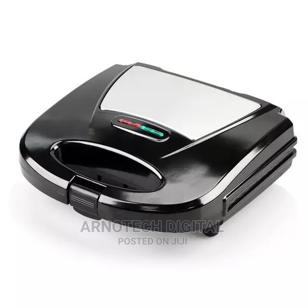 6 Pieces Nonstick Donuts Maker - thumbnail 3