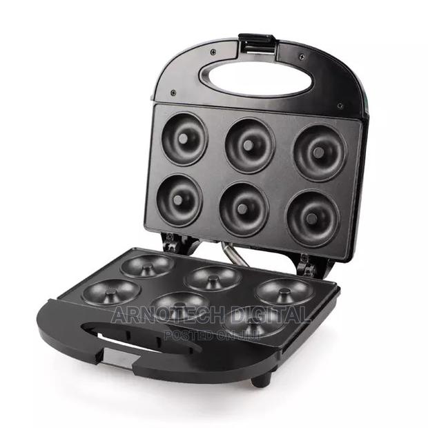 6 Pieces Nonstick Donuts Maker - thumbnail 2