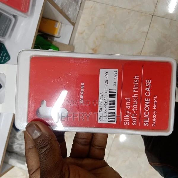 Galaxy Note10 Silicone Cover, Black - thumbnail 3