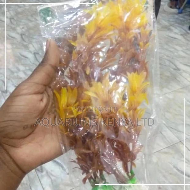 Brown Yellow Brushed Aquarium Plants - main view