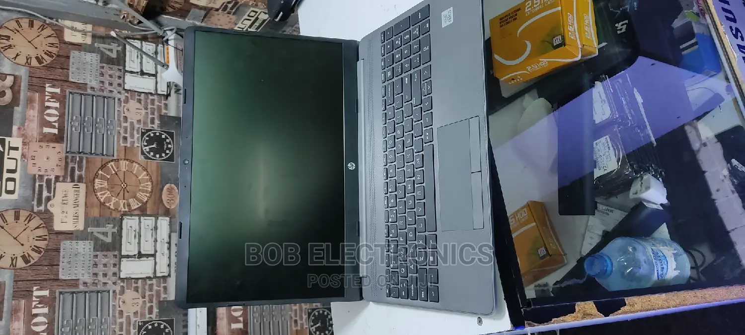 Laptop HP 15-Dw0037wm 4GB Intel Celeron HDD 500GB