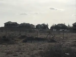 50 by 100 Plot Katani Meta Road