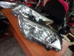 Toyota Vanguard Xenon