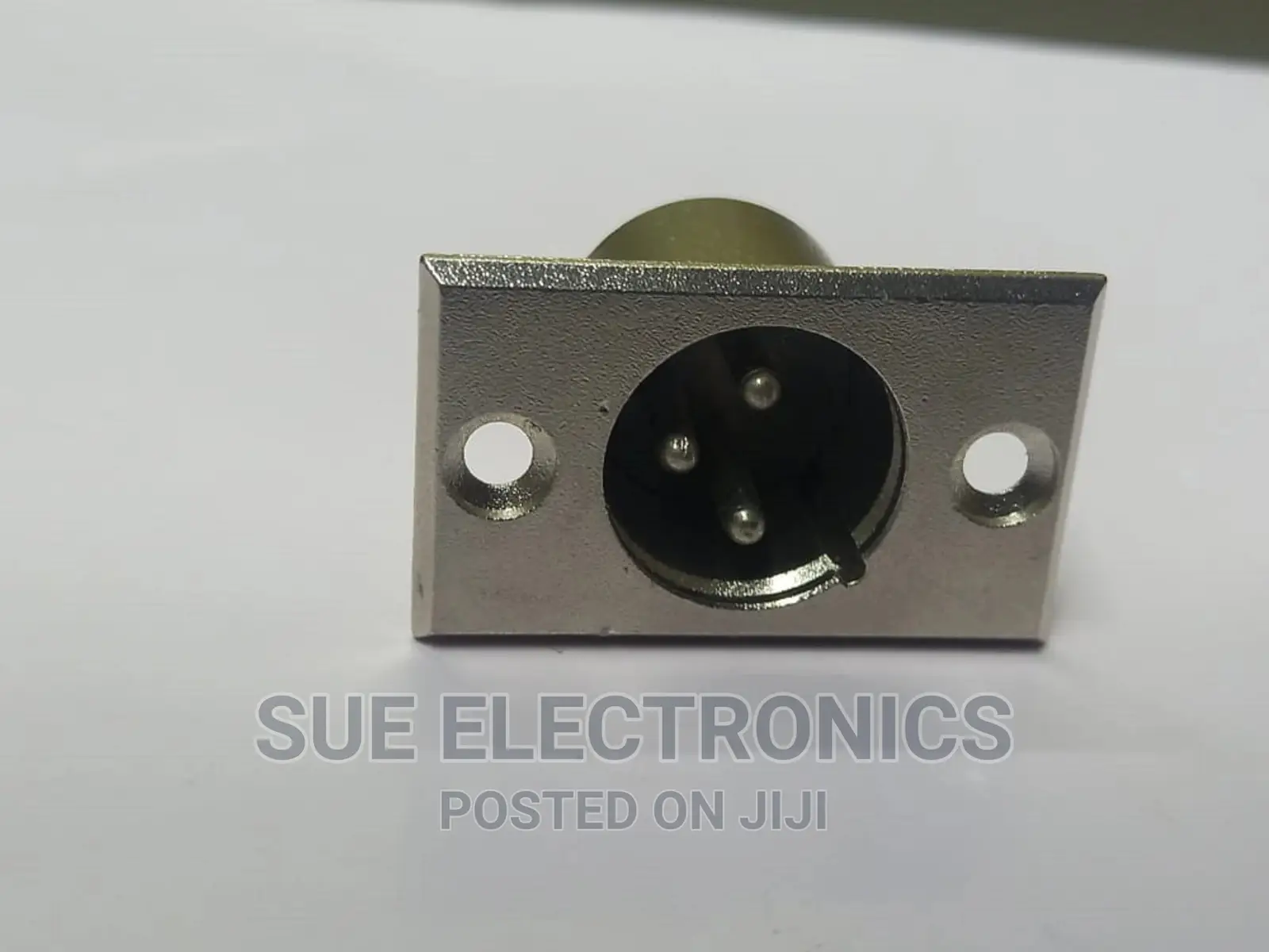 Metalic Panel Mount XLR Connector, Male