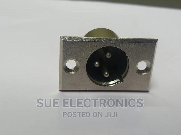 Metalic Panel Mount XLR Connector, Male