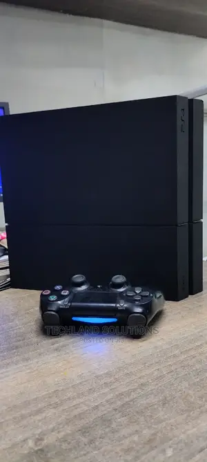 Black Playstation 4!!