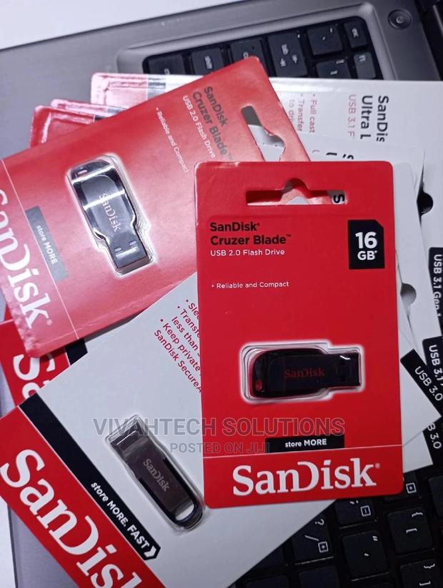 16GB Sandisk Cruzer Blade - main view