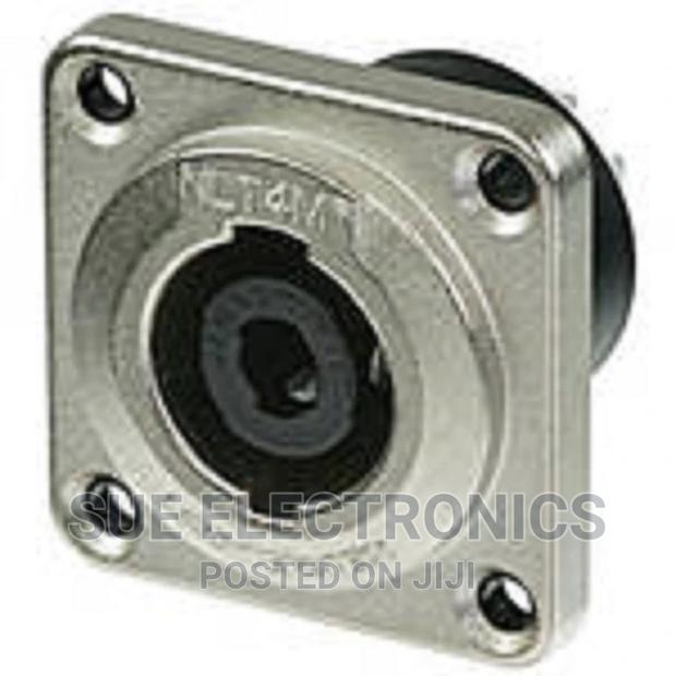 Speakon 4-Pole Male Chassis Plug - main view