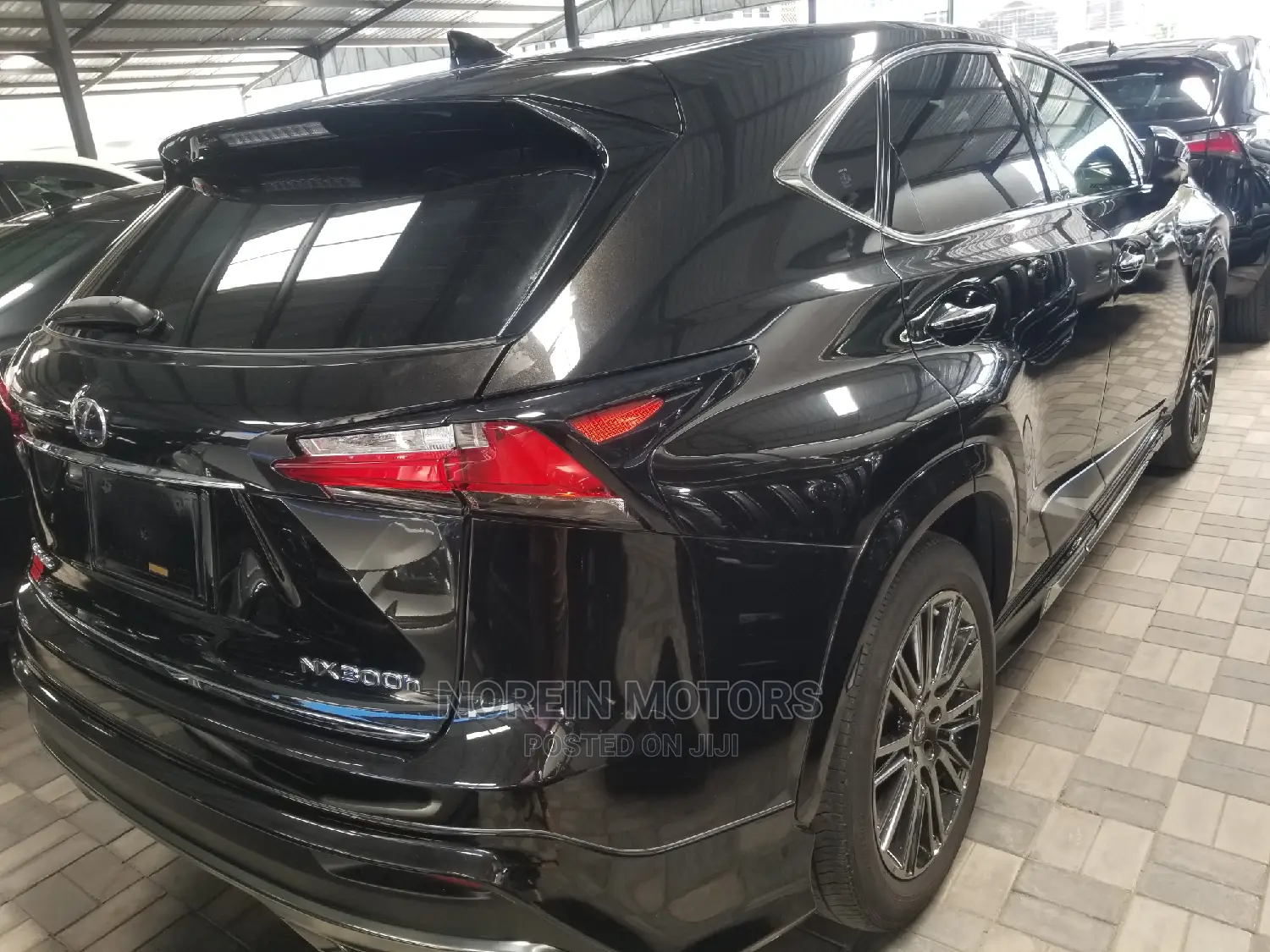 Lexus NX 300h Base 4x4 (2.5L 4cyl 2A) 2016 Black