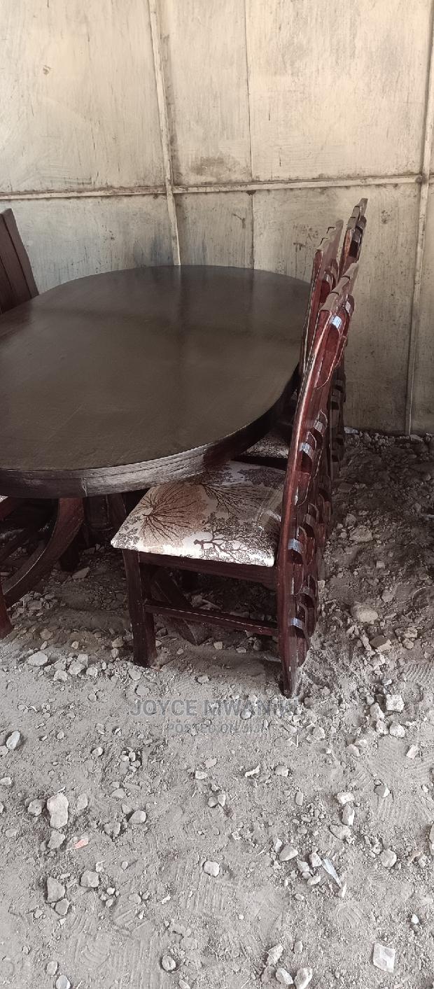 Dinning Table With Six Chairs