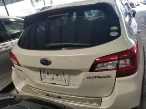 Subaru Outback 2015 White