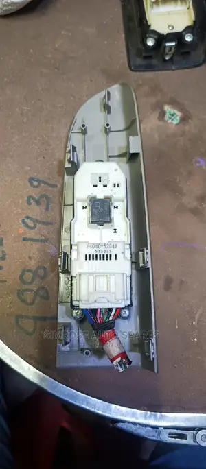 Toyota Porte Main Switch.