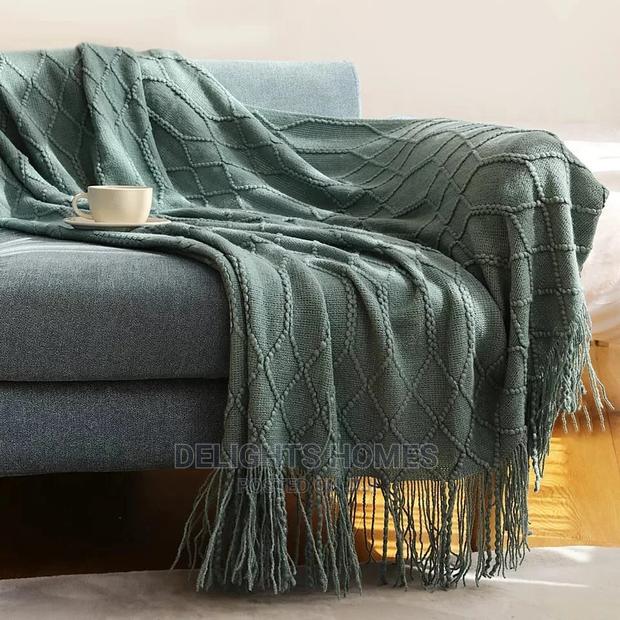 Nordic Plain Knitted Throw Blankets