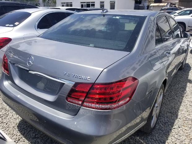 Mercedes-Benz E200 2015 Gray - thumbnail 7