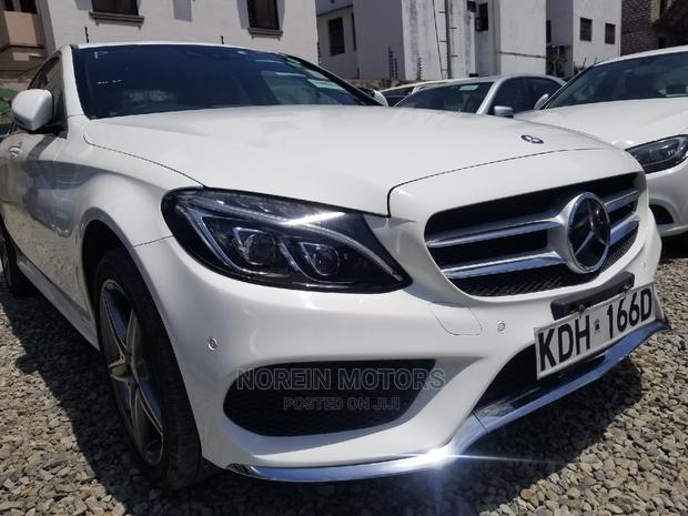 Mercedes-Benz C200 2015 White - thumbnail 2